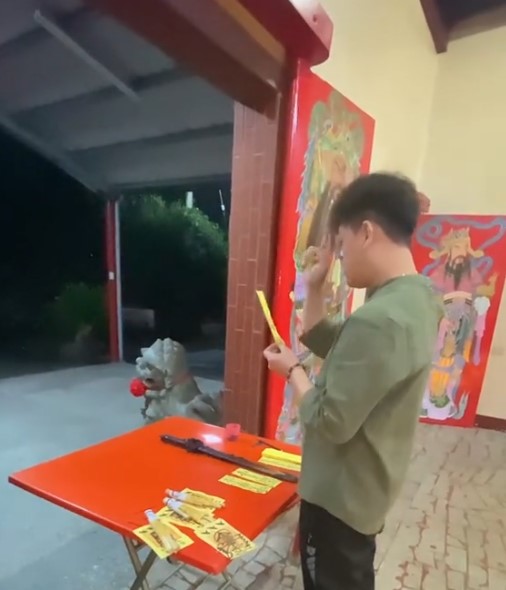 慶富科儀實務中的奇門遁甲符與燈火配置細節